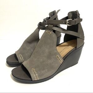 Naked Feet Crux Grey Suede and Leather Wedge Sandals size 8